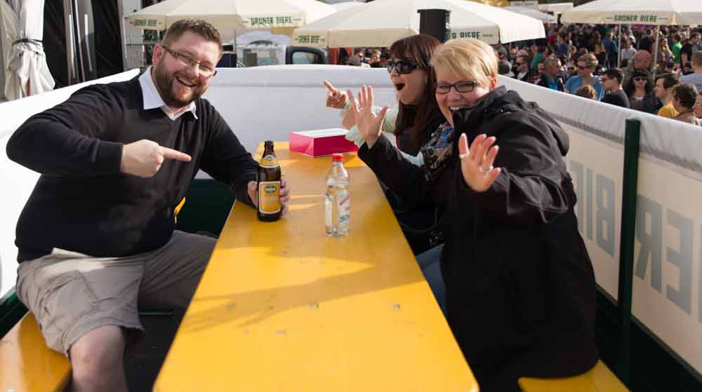 Glückliche Festivalbesucher